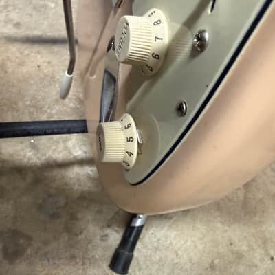 Fender Strat 60’s style partscaster - Shell pink image 13