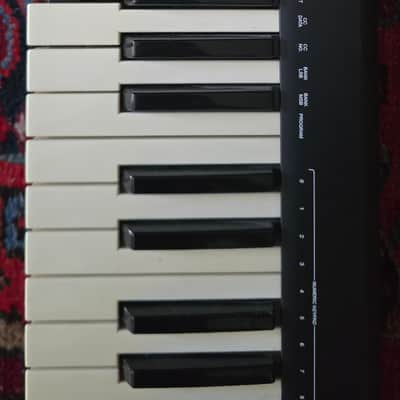 Alesis Q49 MKII 49-Key USB MIDI Keyboard Controller 2021 - Present - Black image 4