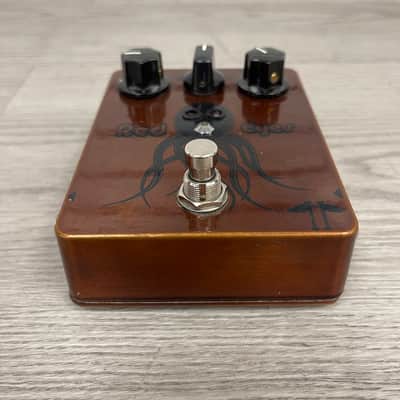 Heavy Electronics Red Eyes image 2
