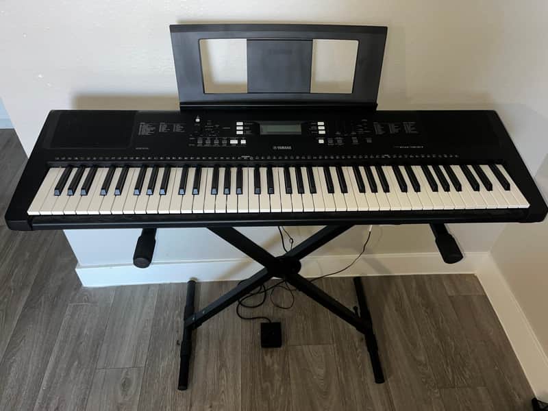 Yamaha PSR-EW300 76-Key Keyboard image 1