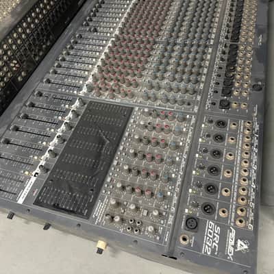 Peavey SRC 6032 & Mackie SR32 4 VLZ Pro 32-Channel Analog Mixer Console Lot – Untested image 4
