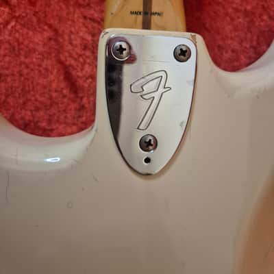 Vintage Fender  Stratocaster 1985 MIJ E serial image 6