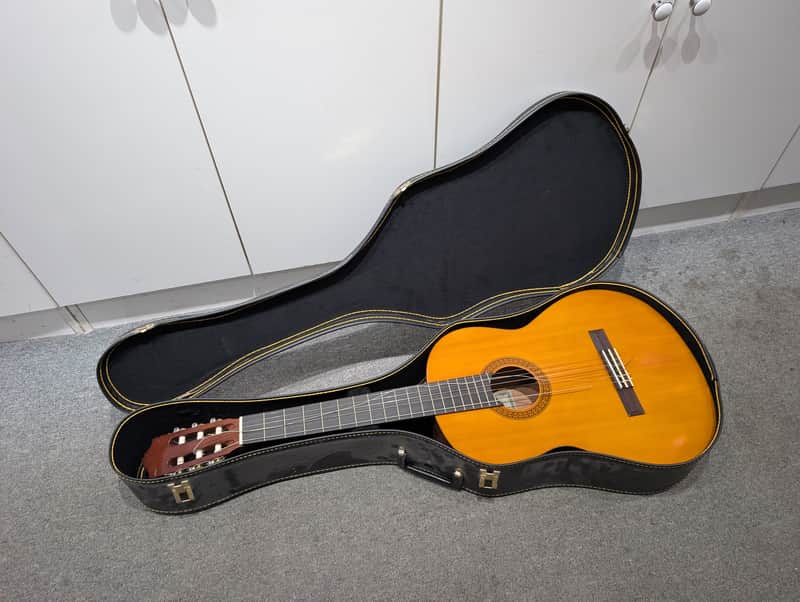 Yamaha CG-100A Classical Guitar - Natural image 1