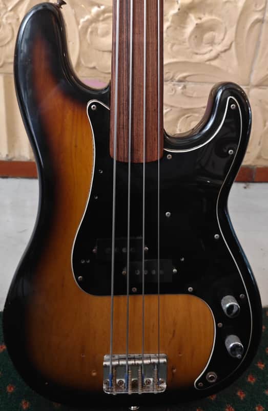 Fender Precision Bass Fretless with Rosewood Fingerboard 1978 Sunburst image 1