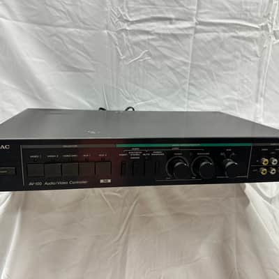 TEAC AV100 AUDIO/VIDEO Controller image 2
