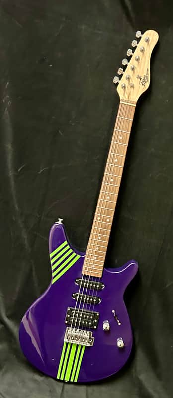 Rogue Electric Guitar - Purple