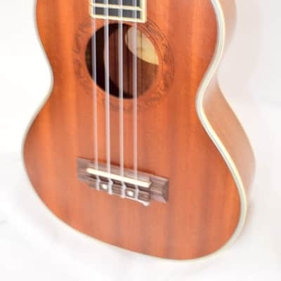 Lohanu LU-T Tenor Ukulele w/ Bag image 4
