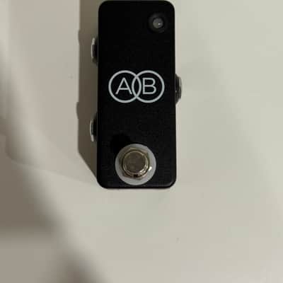 JHS Mini A/B Switch image 1