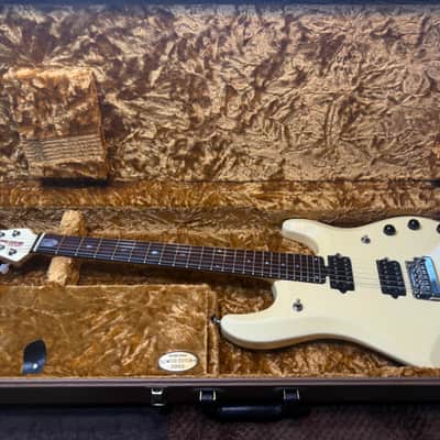 Ernie Ball Music Man John Petrucci JP6 Limited Edition 2005  - Butter Cream image 3