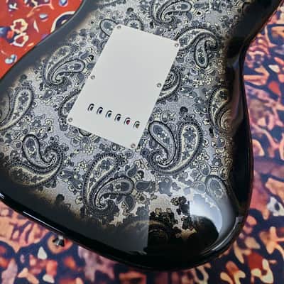 *NEW IN BOX* 2025 Fender Japan Limited Edition Stratocaster Black Paisley - MIJ JD25 - low tariffs image 12