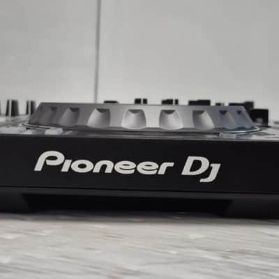Pioneer DDJ-SR2 Portable 2-channel Controller for Serato DJ 2010s - Black image 12