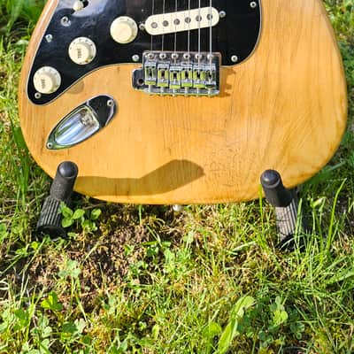 Fender Stratocaster Left-Handed with Maple Fretboard 1978 Blonde image 2