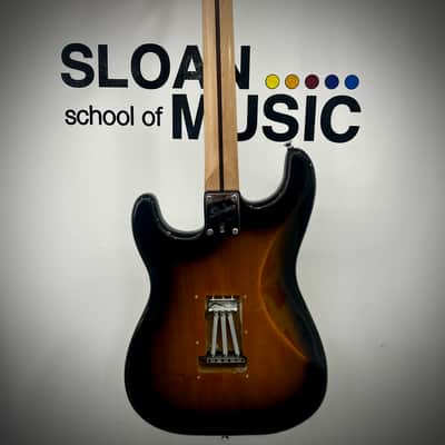 USED Squier Affinity Strat - 2-tone Sunburst image 5