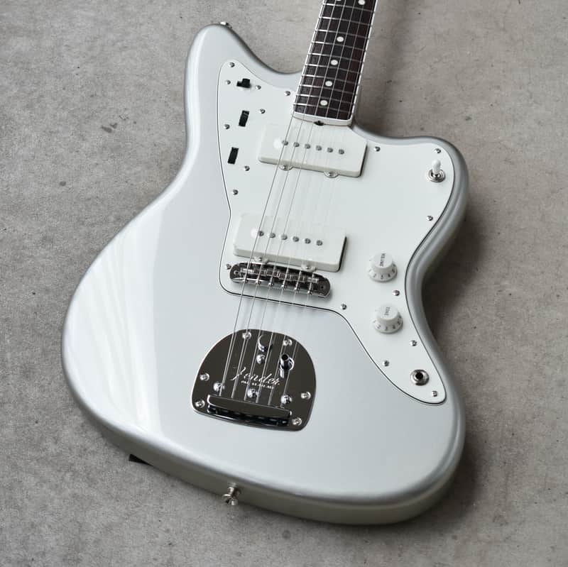 AS NEW Fender Japan FSR Traditional II 60's Jazzmaster Inca Silver