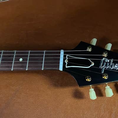 MINT! 2026 Gibson Custom 1958 Mahogany Flying V Reissue Electric Guitar - Antique Natural, VOS - Only 7lbs! image 4