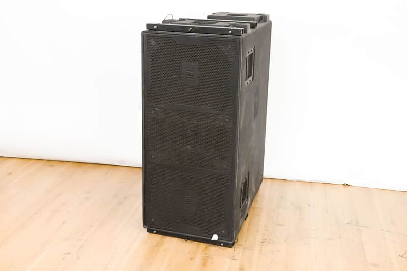 JBL JBL VT4882DP Powered Dual 15" VerTec Line Array Subwoofer
