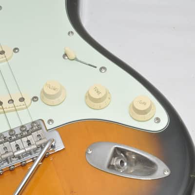 FENDER JAPAN STRATOCASTER #P005395 Electric Guitar Ref. No 7277 image 4
