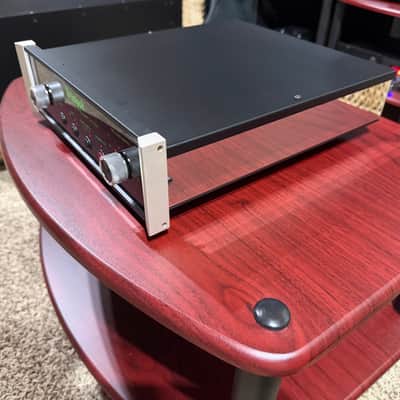 Mcintosh MP100 Phono Preamp in pristine condition image 2