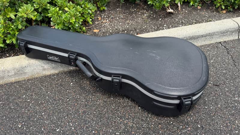 SKB 1SKB-20 Deluxe Molded Jumbo Acoustic/Archtop Electric Guitar Case Black 2010s - Black image 1