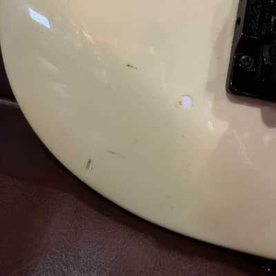 Charvel Model 4 HSS with Rosewood Fretboard 1986 - 1989 - Pearl White image 13
