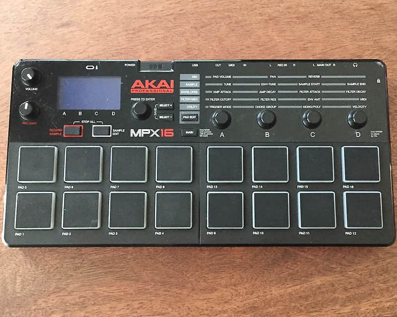 Akai MPX16 Sampler with 16 Pads | Reverb