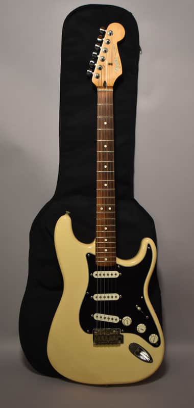 1999 Fender Standard Stratocaster | Arctic White Finish W/Gig Bag image 1
