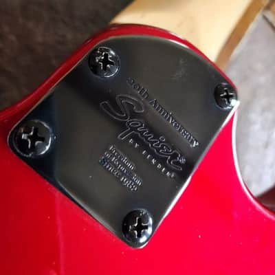 Squier Showmaster Jason Ellis 20th Anniversary strat reverse 2004 - red image 8