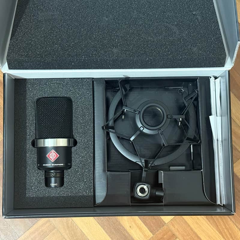 Neumann TLM 102 mt Studio Set with Shockmount 2013 - Present - Matte Black image 1