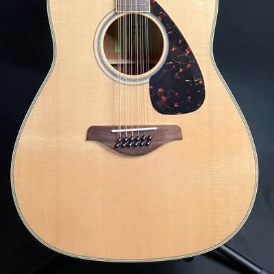 Yamaha FG820-12 12-String Dreadnought Acoustic Guitar Gloss Natural image 1