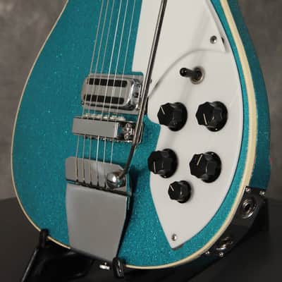 Rickenbacker 625 Refinished over Fireglo 1963 Turquoise Sparkle Bild 16