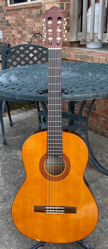 Yamaha C40 - Natural Finish image 1