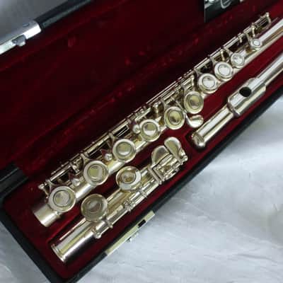 Yamaha Sterling Silver 421 Flute image 2