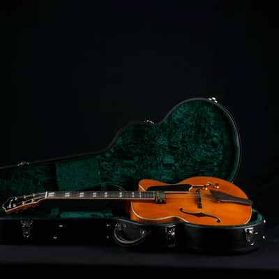 Eastman AR580CE Honeyburst Archtop Guitar NEW image 16
