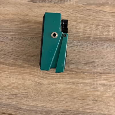 Boss TR-2 Tremolo (Silver Label) 1997 - Present - Green image 4