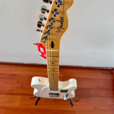 Fender Player Telecaster 2021 - Polar white image 3
