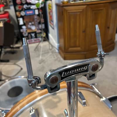 Ludwig No. 989 Big Beat Outfit 8x12 / 9x13 / 16x16 / 14x22" Drum Set (3-Ply) with Pointed Blue/Olive Badges 1973 - 1976 - Maple Cortex image 12