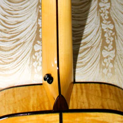 Martin Custom Shop 0M-28 Alpine Spruce Red Curly Maple image 7