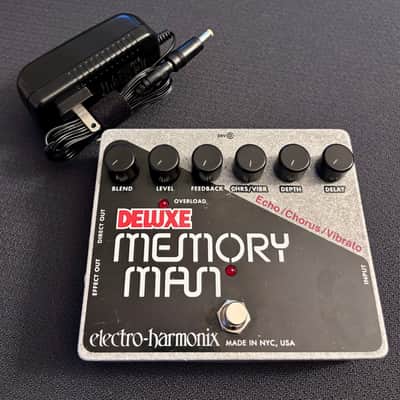 Electro-Harmonix Deluxe Memory Man XO 550Ms Analog Delay / Chorus / Vibrato