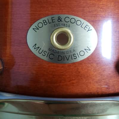 NOBLE AND COOLEY 7X14 SOLID SHELL MAPLE SNARE image 2
