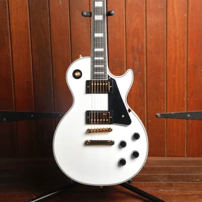 Epiphone Les Paul Custom Alpine White Electric Guitar image 2