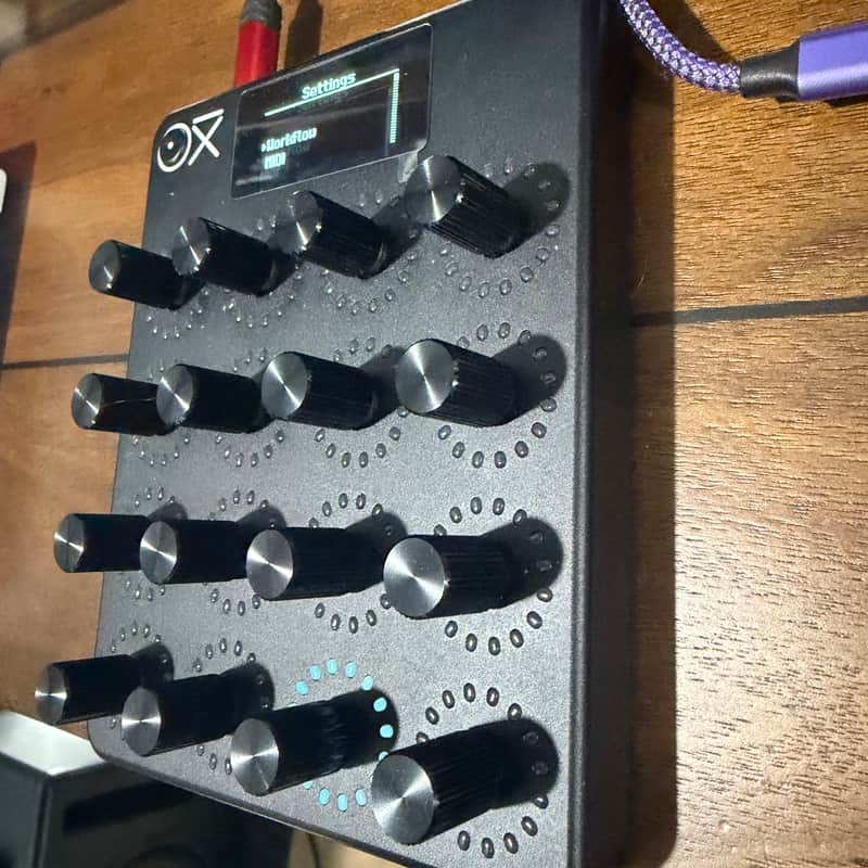 OXI Instruments E16 Rotary MIDI Controller image 1