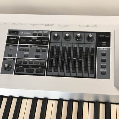 Roland Fantom G8 88-Key Keyboard Workstation CG01RY1 image 8