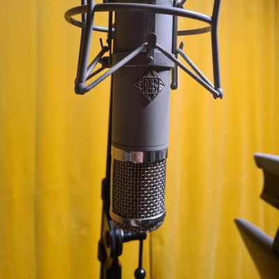 Telefunken AK-47 - Large Diaphragm Multipattern Tube Condenser Microphone 2010s - Silver image 1