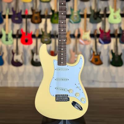 Fender Yngwie Malmsteen Signature Stratocaster - Vintage White - Scalloped Fretboard image 5