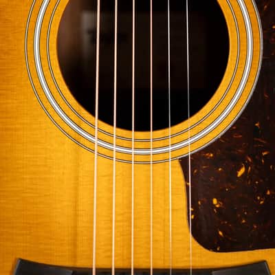 Taylor 214ce Special Edition Grand Auditorium Acoustic/Electric Guitar - Honeyburst with Gig Bag image 10