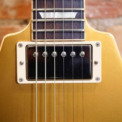 Gibson Custom Shop Flying V Standard Electric Guitar Gold Top | Benchmark Series | CS 300703 | Guitars In The Attic image 7