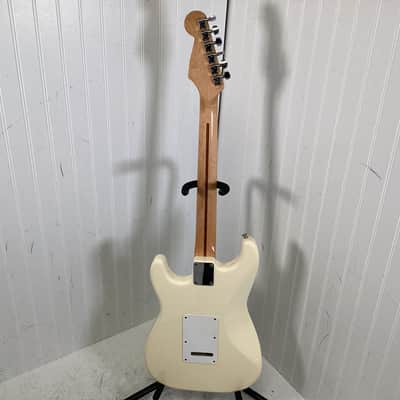 Fender MIM Stratocaster 1998 - White image 9