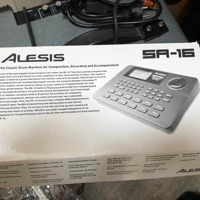 Alesis SR-16 Drum Machine 2010s - Black image 4