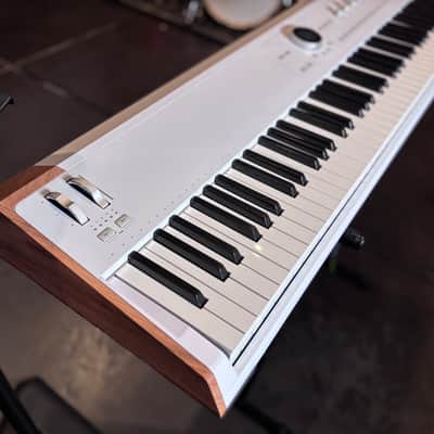 Arturia AstroLab 88-Key Stage Keyboard 2025 - Present - White image 4