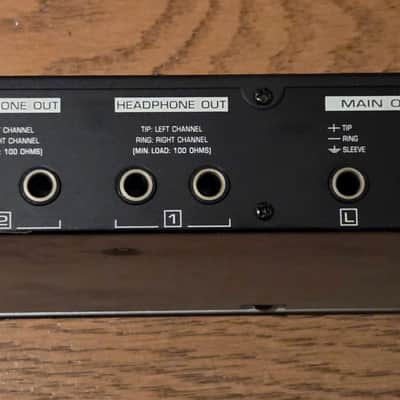 Behringer Powerplay Pro HA0600 4-Channel Headphone Amplifier 2000s - Black / Silver image 3